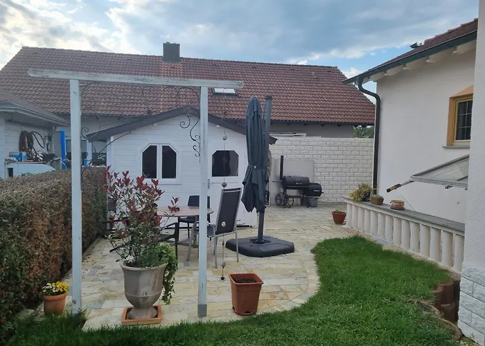 Moderne Landwohnung - Pension - Top Lage